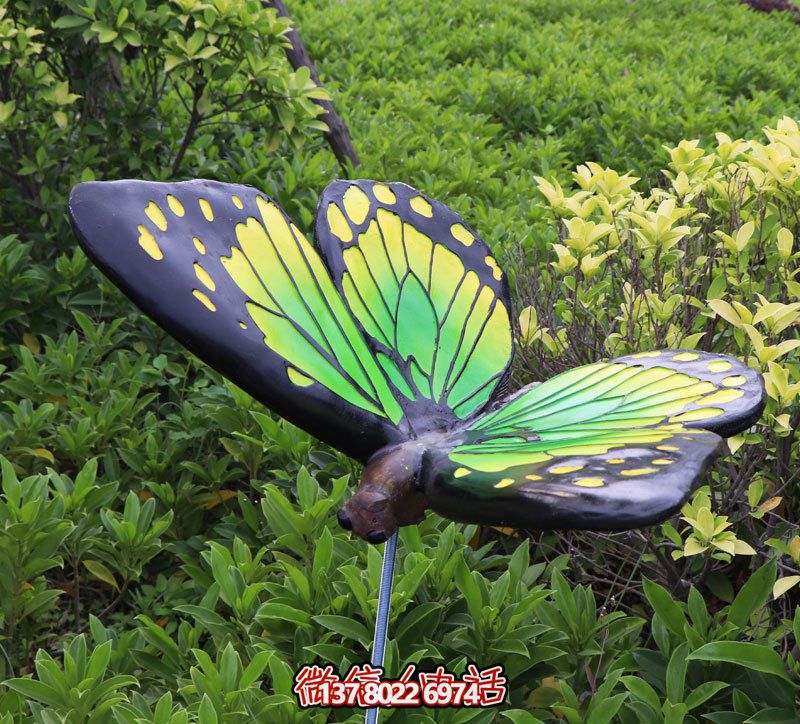 玻璃鋼蝴蝶雕塑，點(diǎn)亮操場(chǎng)創(chuàng)意之美