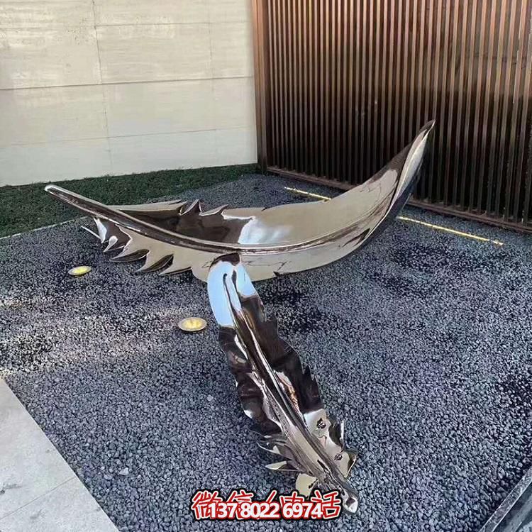 不銹鋼羽毛擺件鏡面裝飾，點(diǎn)亮戶外公園